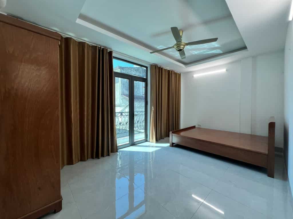 Bán nhà gần trường ĐH Công Nghiệp, 3 bước ra ôtô, gần 40m nhỉnh 4 tỷ - ở ngay.